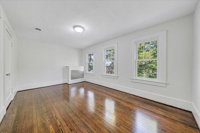 2009 Holley RD, Roanoke, VA 24012