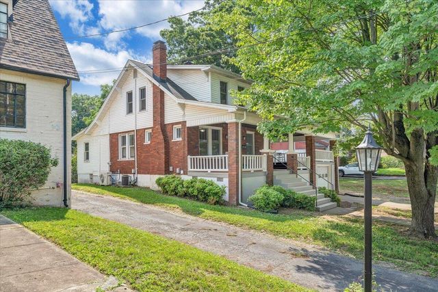 2009 Holley RD, Roanoke, VA 24012