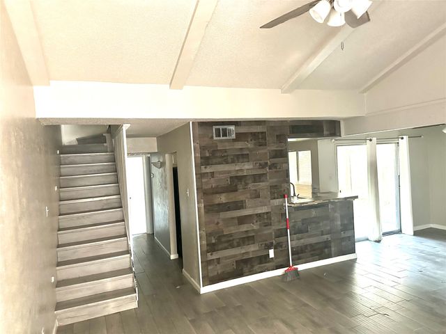 2618 Santa Barbara Drive, Grand Prairie, TX 75052