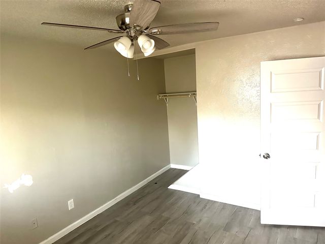 2618 Santa Barbara Drive, Grand Prairie, TX 75052