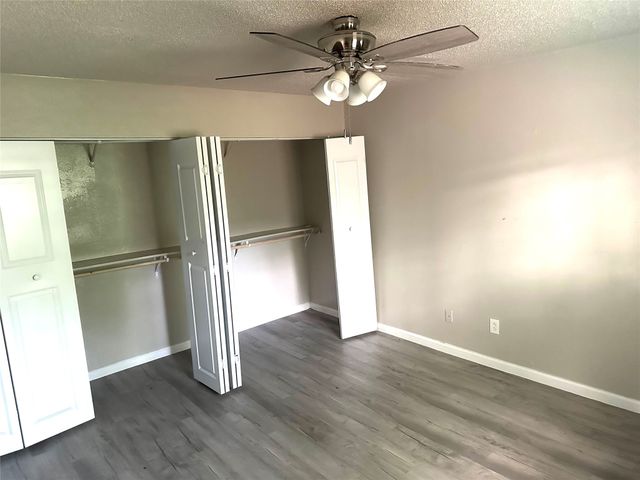 2618 Santa Barbara Drive, Grand Prairie, TX 75052