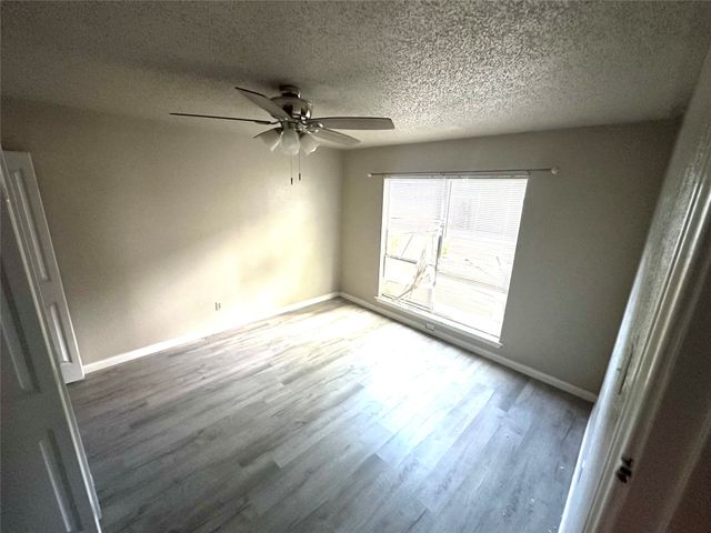 2618 Santa Barbara Drive, Grand Prairie, TX 75052