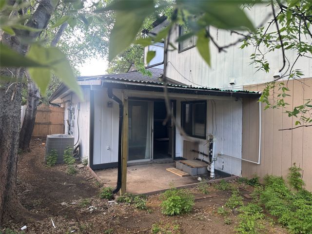 2618 Santa Barbara Drive, Grand Prairie, TX 75052