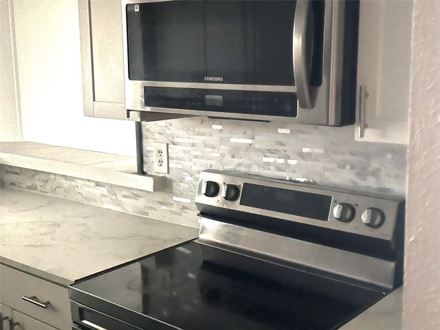 2618 Santa Barbara Drive, Grand Prairie, TX 75052