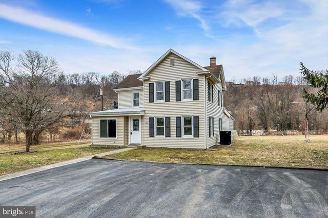 284 MARSH RUN RD, New Cumberland, PA 17070