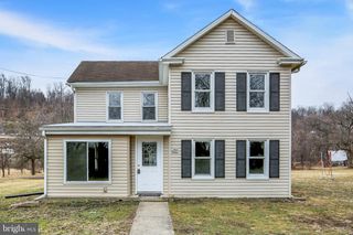 284 MARSH RUN RD, New Cumberland, PA 17070