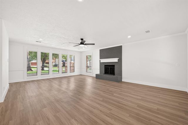 2730 Blue Glen Lane, Houston, TX 77073
