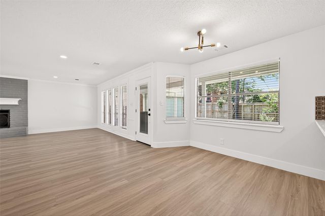 2730 Blue Glen Lane, Houston, TX 77073