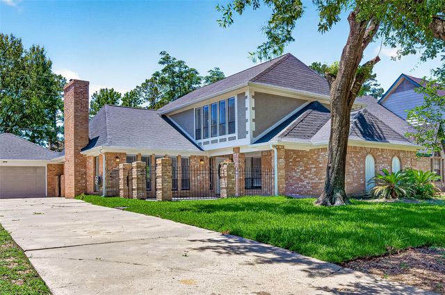 2730 Blue Glen Lane, Houston, TX 77073