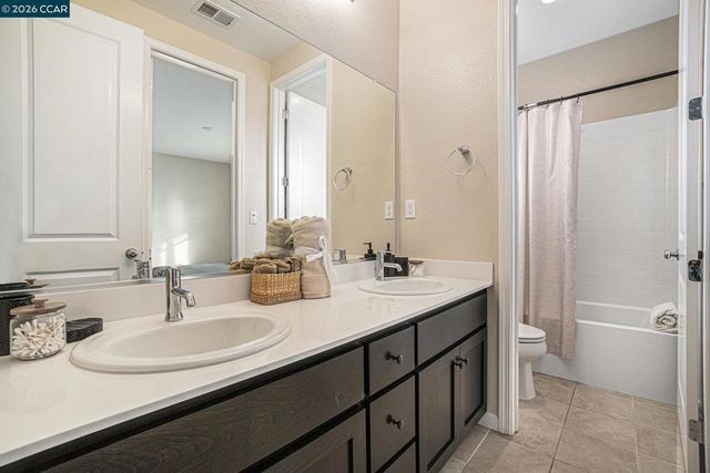 208 Littleton St, Oakley, CA 94561