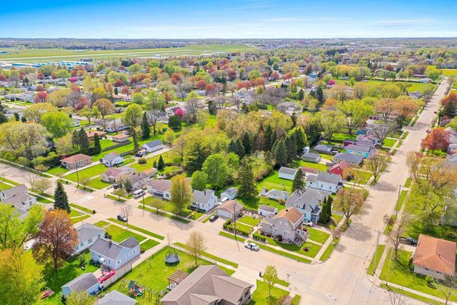 1715 DELAWARE STREET, Oshkosh, WI 54902