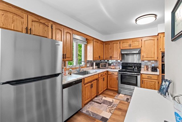 1715 DELAWARE STREET, Oshkosh, WI 54902