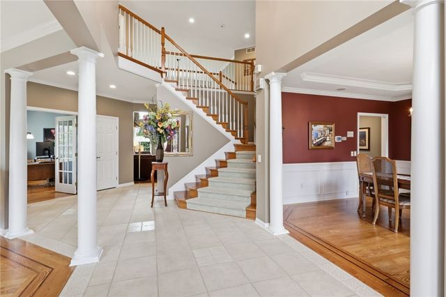 29 Dickinson Crossing, Perinton, NY 14450