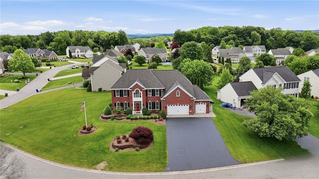 29 Dickinson Crossing, Perinton, NY 14450