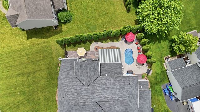 29 Dickinson Crossing, Perinton, NY 14450