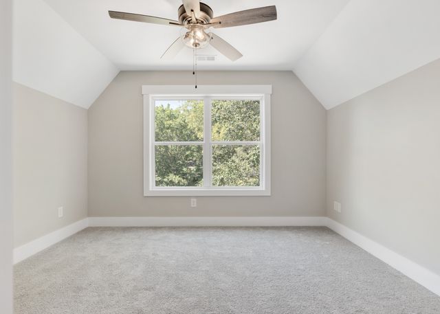 2033 Graceland Dr, Goodlettsville, TN 37072