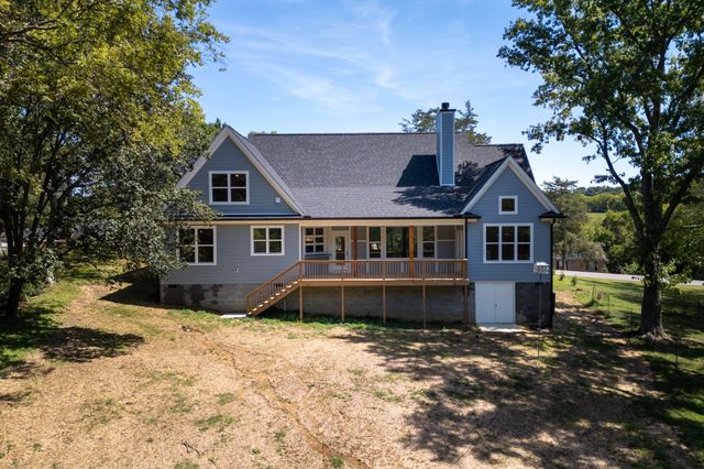 2033 Graceland Dr, Goodlettsville, TN 37072