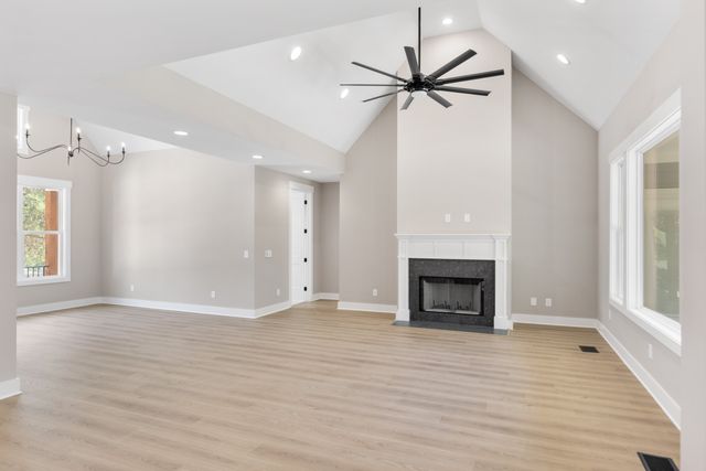 2033 Graceland Dr, Goodlettsville, TN 37072