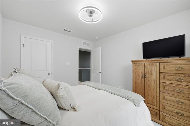 135 BIRMINGHAM, Middletown, VA 22645