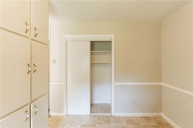2877 Kensington Way, Rex, GA 30273