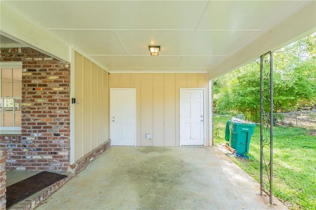 2877 Kensington Way, Rex, GA 30273