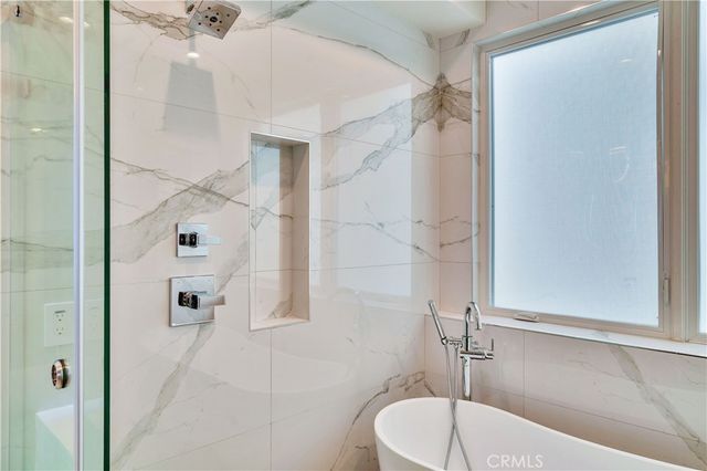 719 1st Place, Hermosa Beach, CA 90254