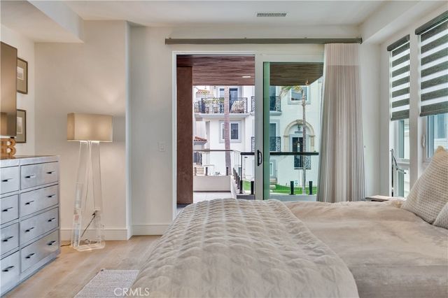 719 1st Place, Hermosa Beach, CA 90254