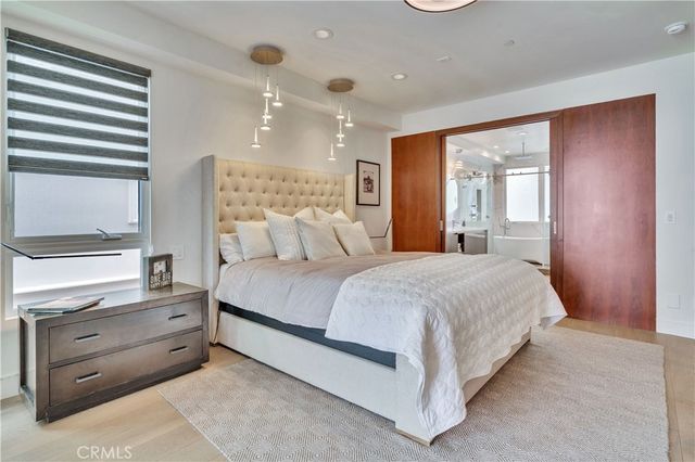 719 1st Place, Hermosa Beach, CA 90254