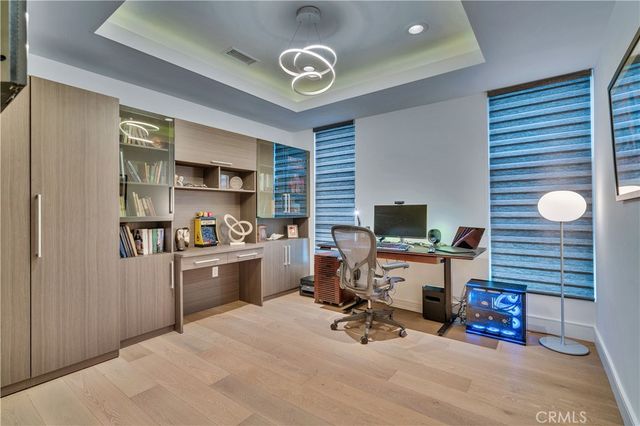 719 1st Place, Hermosa Beach, CA 90254