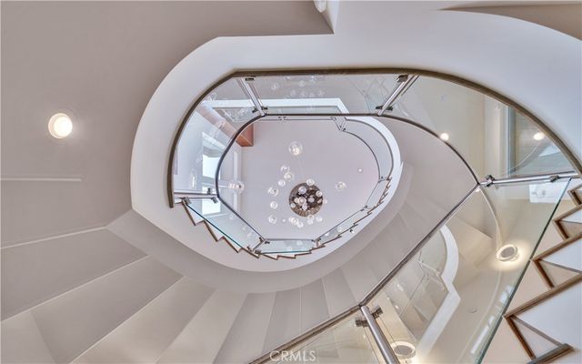 719 1st Place, Hermosa Beach, CA 90254