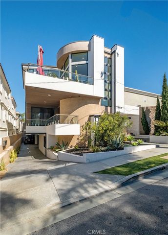 719 1st Place, Hermosa Beach, CA 90254