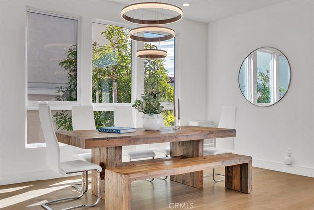 719 1st Place, Hermosa Beach, CA 90254