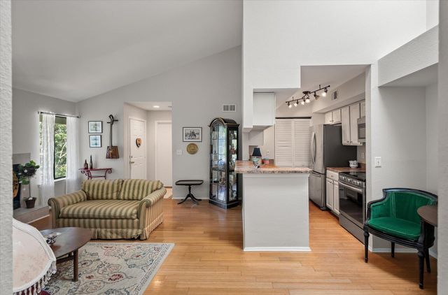 1481 Center Street 1008, Mount Pleasant, SC 29464