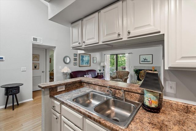 1481 Center Street 1008, Mount Pleasant, SC 29464