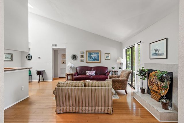 1481 Center Street 1008, Mount Pleasant, SC 29464
