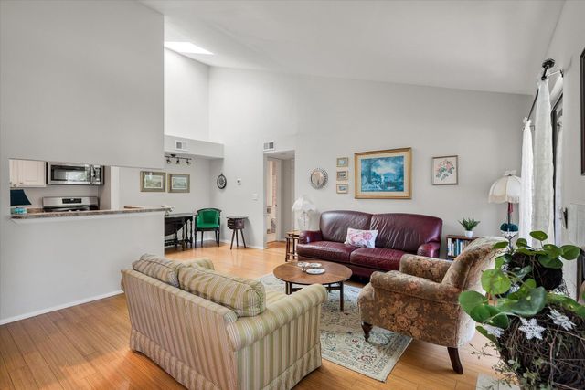 1481 Center Street 1008, Mount Pleasant, SC 29464