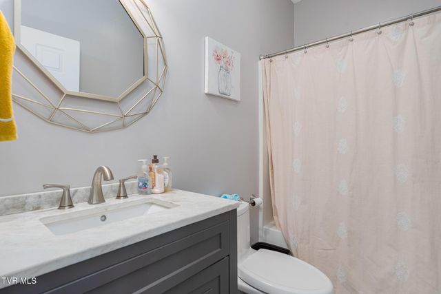 131 Humming Bird Way, Jonesborough, TN 37659