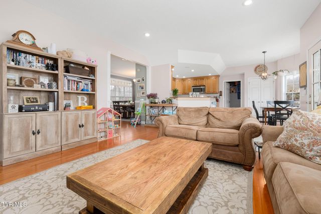 131 Humming Bird Way, Jonesborough, TN 37659