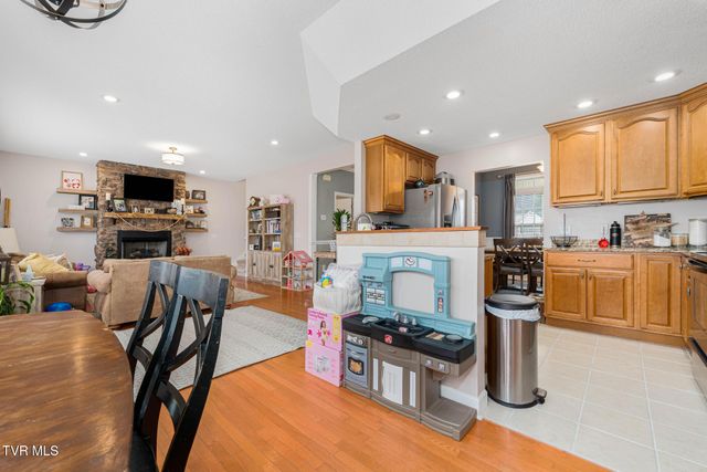 131 Humming Bird Way, Jonesborough, TN 37659