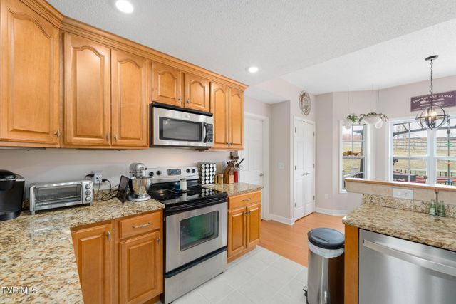 131 Humming Bird Way, Jonesborough, TN 37659