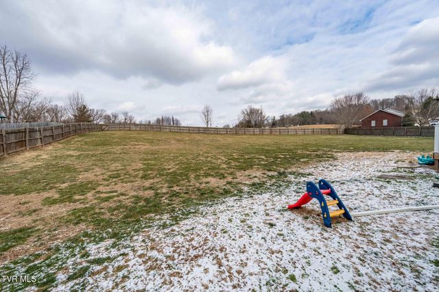 131 Humming Bird Way, Jonesborough, TN 37659