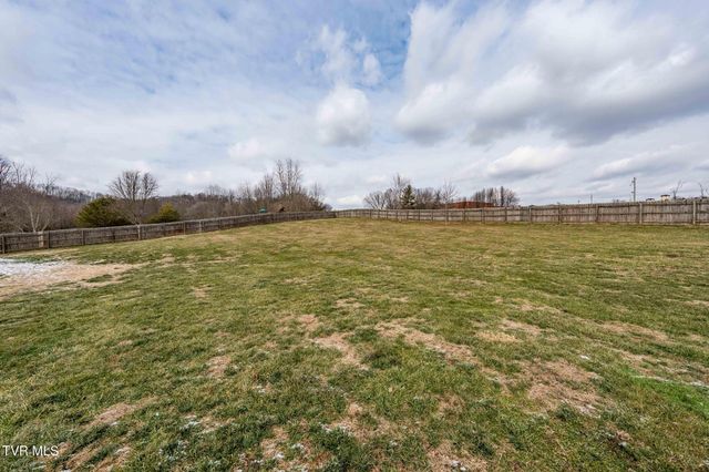 131 Humming Bird Way, Jonesborough, TN 37659