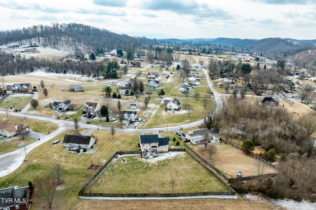 131 Humming Bird Way, Jonesborough, TN 37659