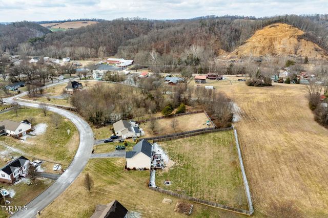 131 Humming Bird Way, Jonesborough, TN 37659