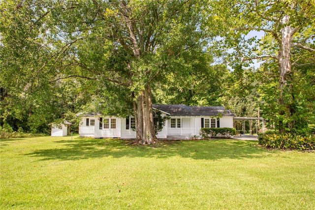 8005 Us Highway 17, Woodbine, GA 31569