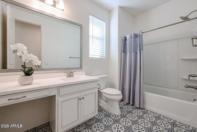 19701 W ROMA Avenue, Litchfield Park, AZ 85340