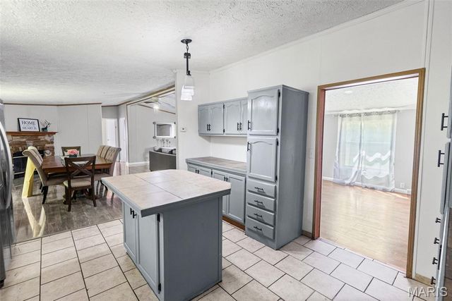 22 Brown Drive, Fairview Heights, IL 62208