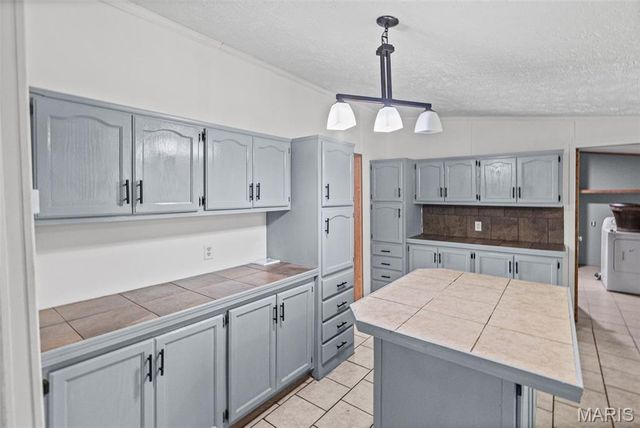 22 Brown Drive, Fairview Heights, IL 62208