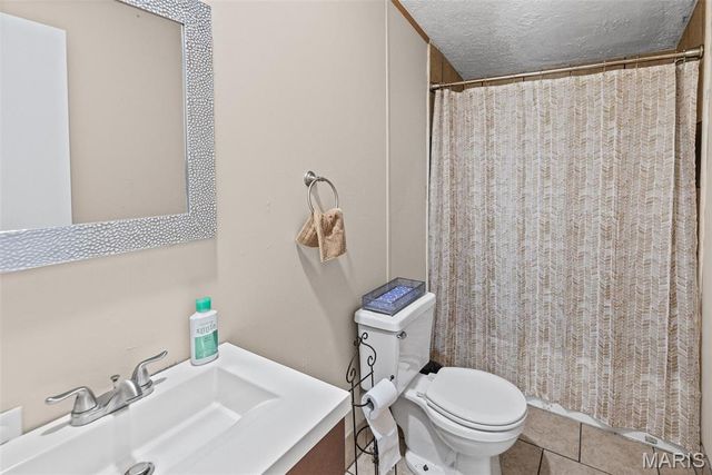 22 Brown Drive, Fairview Heights, IL 62208
