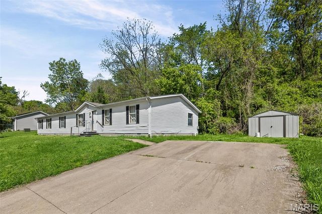 22 Brown Drive, Fairview Heights, IL 62208